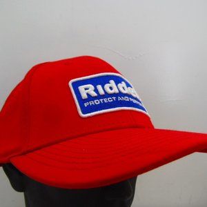 Cap Riddell Protect and Perform (121aht) preowned clean no worn or torn spots.